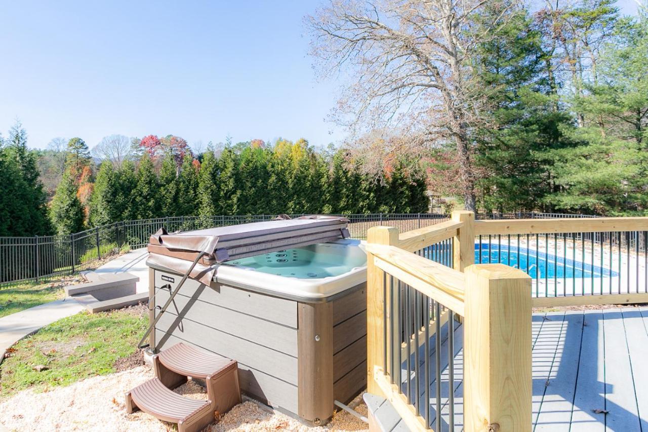 Luxurious House With Pool Near Asheville By Mighty Tree Properties Leicester Exterior foto